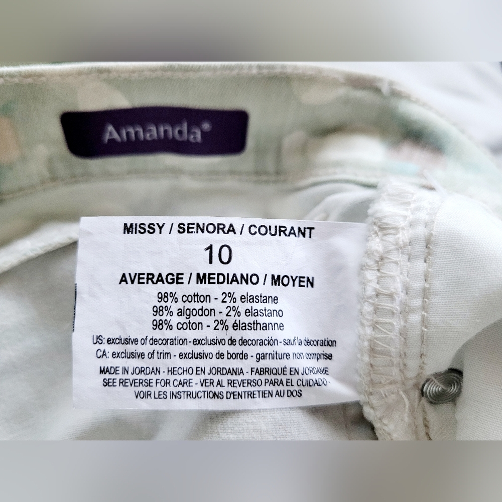 Gloria Vanderbilt Amanda Cotton Camo/Floral Pebblestone Embroidered Jeans 10/Med - Picture 7 of 13